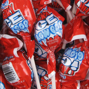 Home / Charms Blow Pops: Cherry Ice