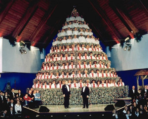 ... christmas-tree-made-from-choir-members-frantic-unusual-christmas-trees