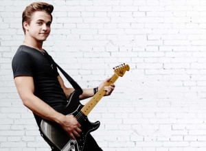 Hunter-Hayes] [
