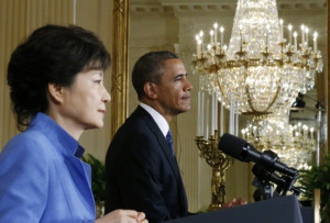 South Korea's President Park Geun-hye and U.S. President Barack Obama ...