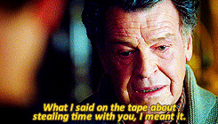 fringe peter bishop Walter Bishop my gifs 3 FringeFox walter x peter ...