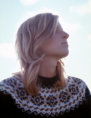 This portrait of Linda McCartney graces her posthumous compilation ...