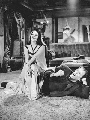 Yvonne DeCarlo and Fred Gwynne on TV's THE MUNSTERS.