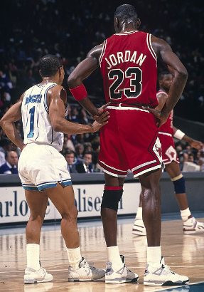 Tyrone “Muggsy” Bogues (160 cm)