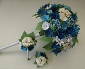Wedding Paper Flowers by Stephanie