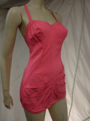 1950's Catalina Pink One-Piece Pin-Up Style Bathing Suit image 2