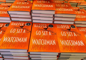Harper Lee in London bookshop display'Go Set a Watchman' by Harper Lee ...