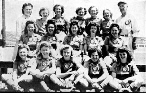 Related Pictures bill wambsganss and the 1945 fort wayne daisies ...