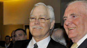 Derek Sanderson: Beat on Penguins