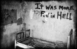 quotes ,beds beds quotes graffiti grayscale 1200x768 wallpaper