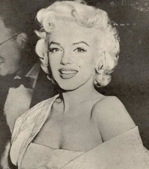 1955: Marilyn Monroe at the 'East of Eden' premiere.