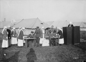 Description Canadian nurses voting 1917.jpg