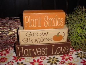 These rustic Thanksgiving Blocks from Simple Block Sayings would be ...