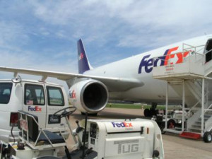 What Was the First Job and Work Experience of Fred Smith, CEO of Fedex ...