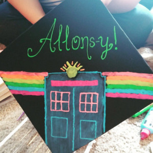 aimz1624 helped me decorate my graduation cap! The TARDIS is a tribute ...