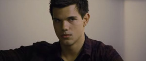 Jacob-Black-in-Breaking-Dawn-part-1-jacob-black-33754949-608-256.jpg
