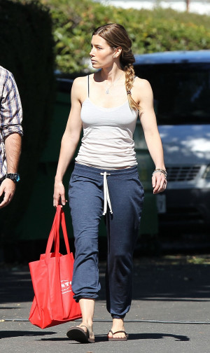 Jessica Biel Feet Images Pictures Photos Icons And