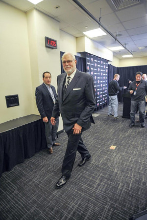 The Knicks don't need quirks and quotes from Phil Jackson - they need ...