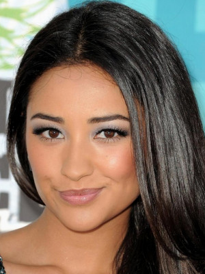 Jessica Marais Birth Name