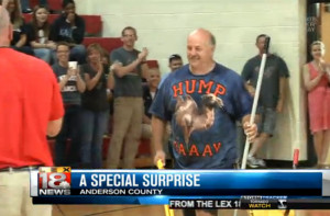 High Schoolers Surprised This Awesome-T-Shirt-Wearing Janitor With $ ...