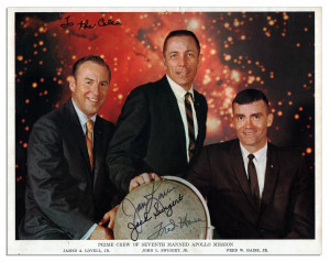 Apollo 13 Crew-Signed 10'' x 8'' Photo -- Issued by NASA Before The ...