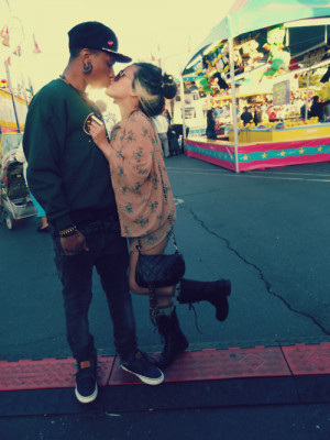... :For More Pictures Of Swagged Out or Just Cute Couples: FOLLOW ME