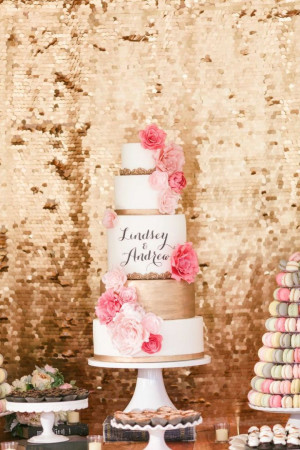 stunning wedding cakes: http://www.modwedding.com/2014/11/17/spoil ...