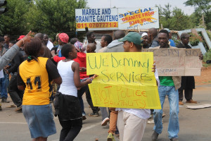 Two shot 34 arrested during Thembelihle protest