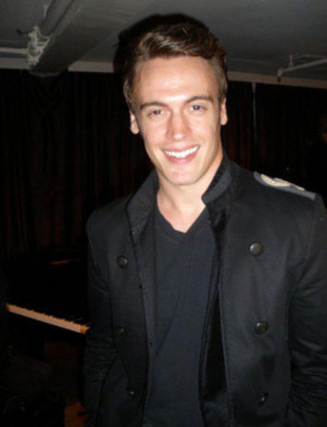 Quotes by Erich Bergen