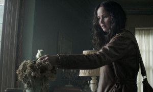 ... Games: Katniss, Gale, and Cressida featured in new Mockingjay images