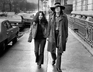 bob+Gruen+John+Lennon+&+Yoko,+NYC,+1973.jpg