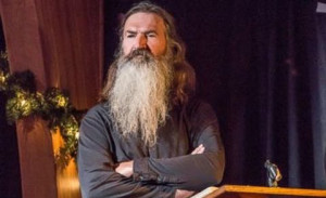 Phil Robertson Defends Anti-Gay Comments: 'All I Did Was Quote From ...