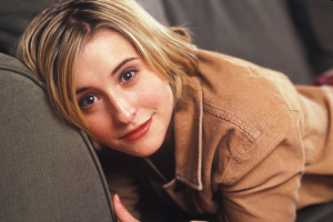 Imagini Vedete Allison Mack 2002 Allison Mack View full size