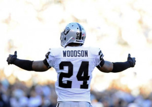 charles-woodson-nfl-oakland-raiders-san-diego-chargers2-590x900.jpg