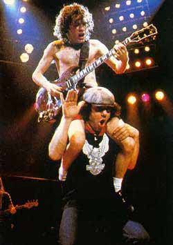 Formación de AC/DC