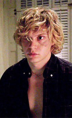 Evan Peters eyes AHS AmericanHorrorStory coven kyle spenser ...