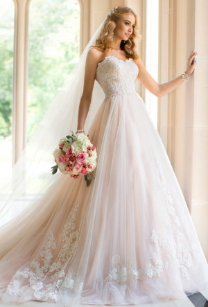 Stella York Wedding Dress...