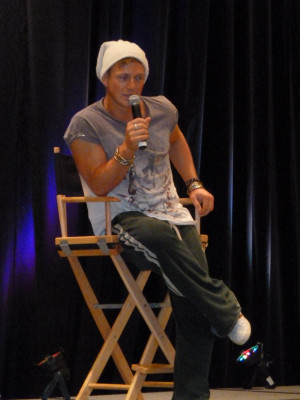 The Official Twilight Convention, Toronto: Q&A with Charlie Bewley