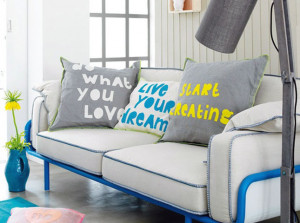 ... quotes on these pillows: Do What You Love, Live Your Dream, and Start