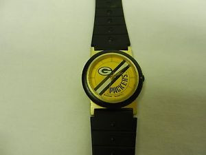 ... Bulova Green Bay Packers Football Watch ~ New Battery, Works Great