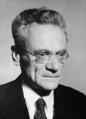 Quotes by Karl Von Frisch