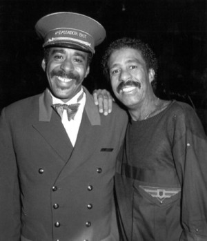 Richard Pryor with his doppleganger at the Pump Room, Ambassador East ...