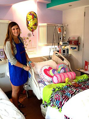 ... daughter make hospital rooms feel like home for sick kids : People.com