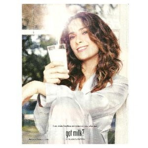 SALMA HAYEK got milk? Milk Mustache Magazine Ad SPANISH LANGUAGE