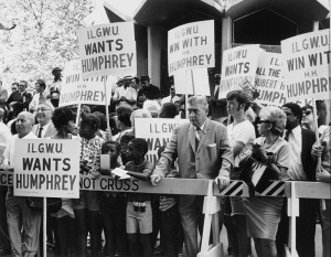 Description Rally for Hubert H. Humphrey during August 15, 1968.jpg