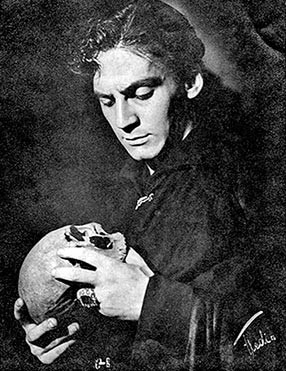 ... actor, portraying Hamlet. Unknown photographer. Public domain