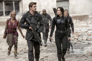 The Hunger Games: Mockingjay – Part 1 (2014) Movie Review