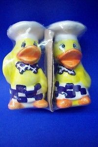 Collectibles > Decorative Collectibles > Salt & Pepper Shakers
