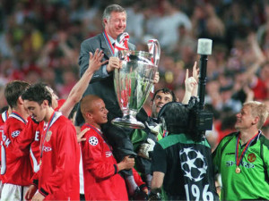 Ferguson with the Champions League Trophyin1999