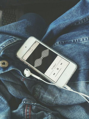 тнє αят σƒ нσℓ∂ιηg ση •